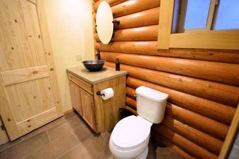 Placer Cabin - LBG 12