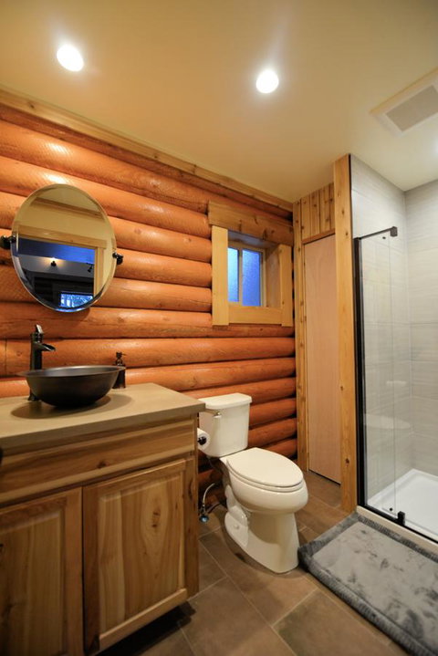 Placer Cabin - LBG 13