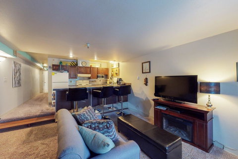 Alyeska West #708 - LBG 0