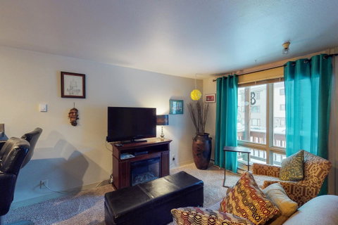 Alyeska West #708 - LBG 1