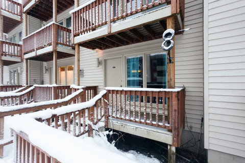Alyeska West #708 - LBG 15