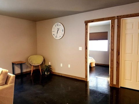 Modern Mountain Retreat, Pets Welcome! - LBG 19