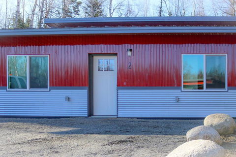 Modern Mountain Retreat, Pets Welcome! - LBG 9