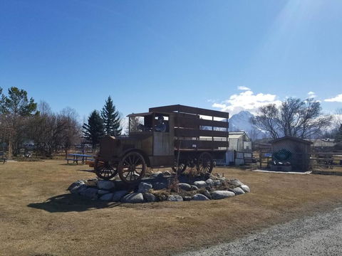 Modern Mountain Retreat, Pets Welcome! - LBG 3