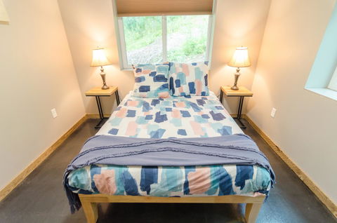 Glacier Suites - LBG 37