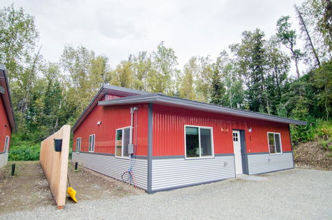 Glacier Suites - LBG 21