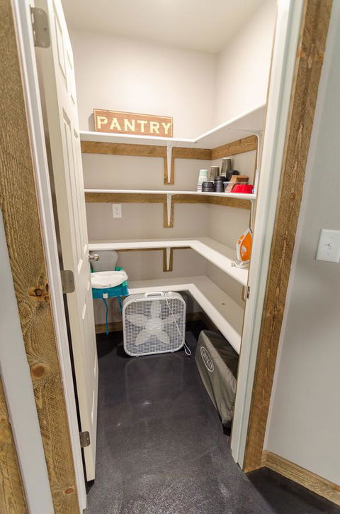 Glacier Suites - LBG 34