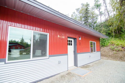 Glacier Suites - LBG 23