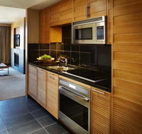 Viceroy Studio condo Ski-in Ski-out 5-star 24 hour check in