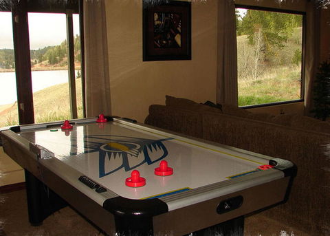 The Lake House - LBG 17