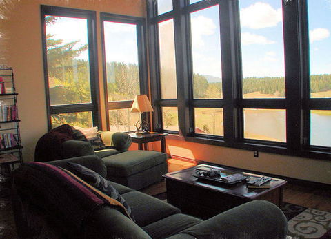 The Lake House - LBG 9