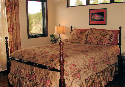 The Lake House - LBG 20