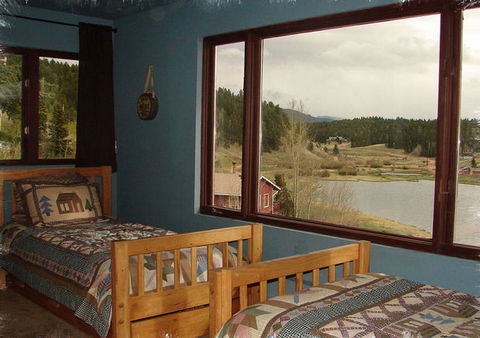 The Lake House - LBG 23