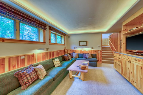 38 Fox Ln - LBG 6