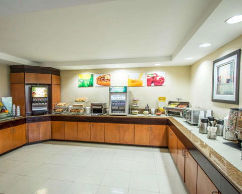 Quality Inn Miami Airport - LBG 10